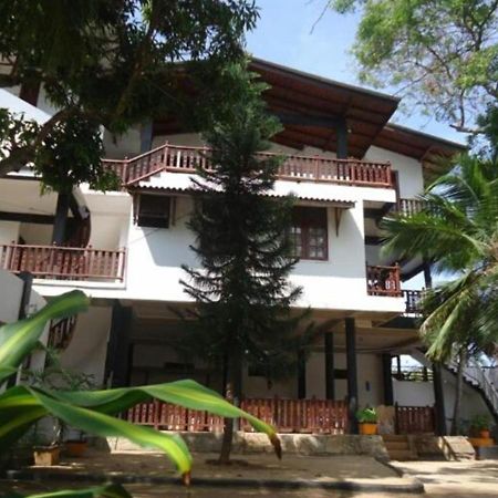 Samans Guesthouse Tangalle Exteriör bild